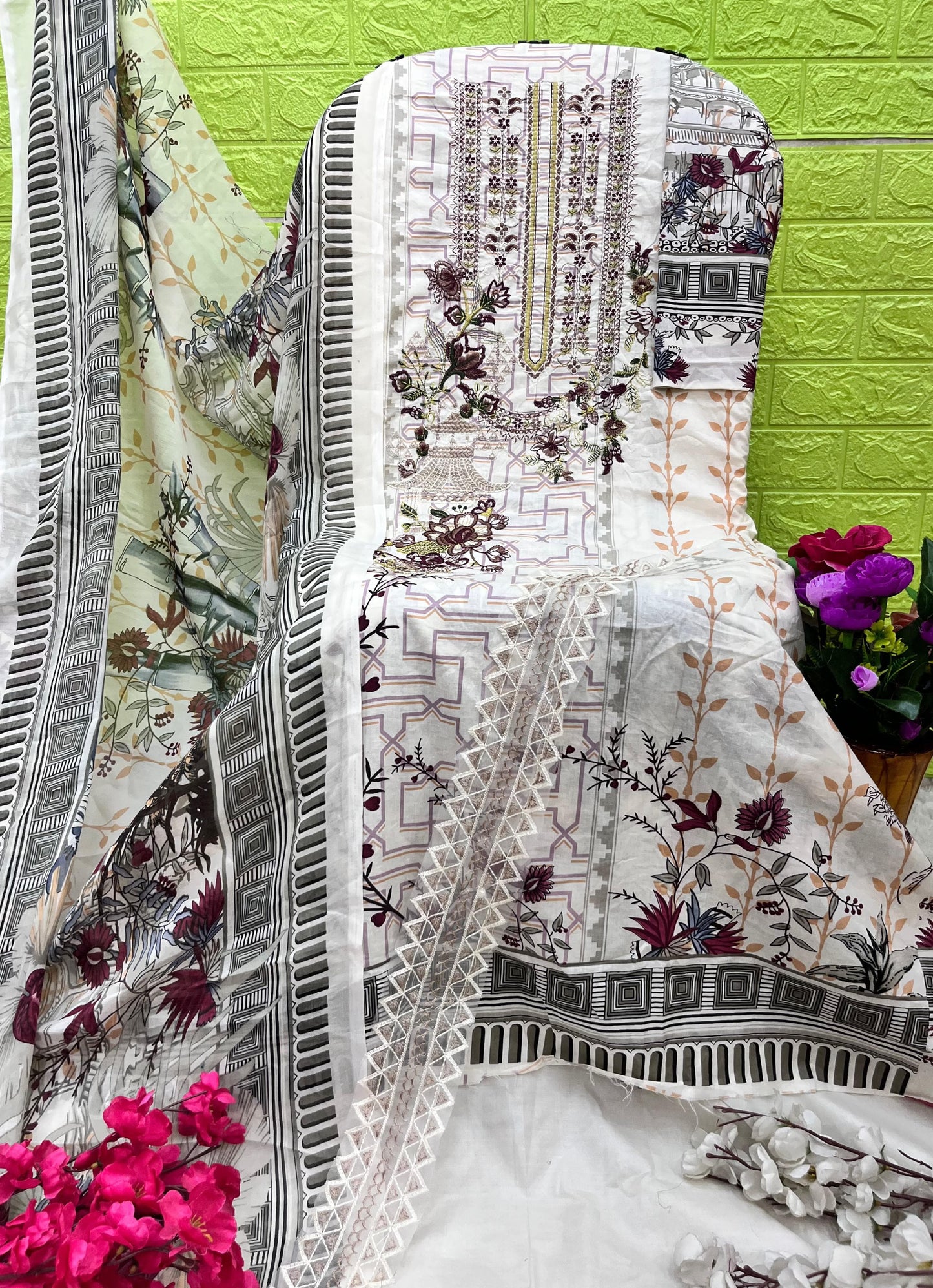 1009A Ezra Embroidery Pakistani Patch Suits