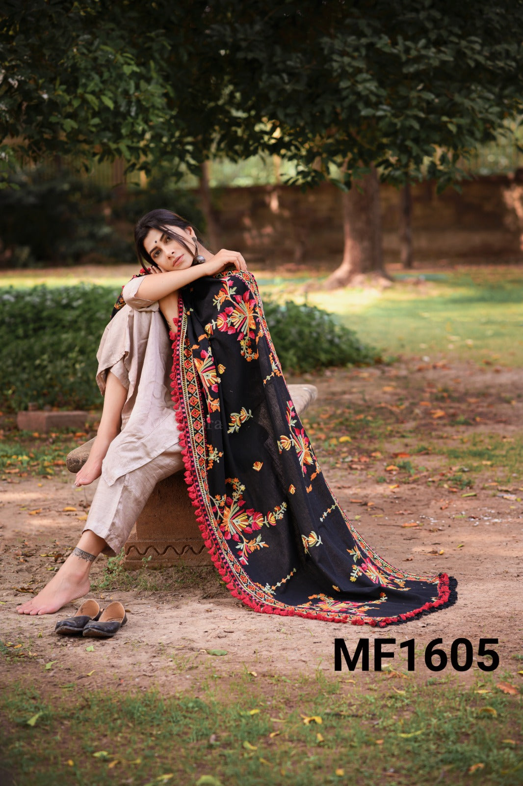 Mf 1605 Msm Stoles