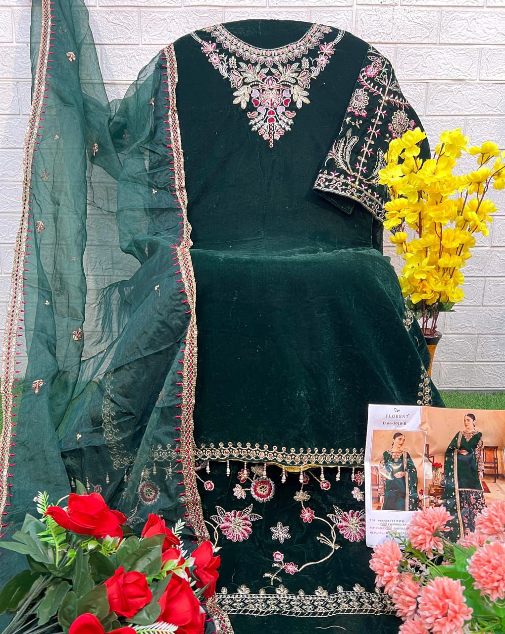 1018B Florent Embroidery Velvet Suits