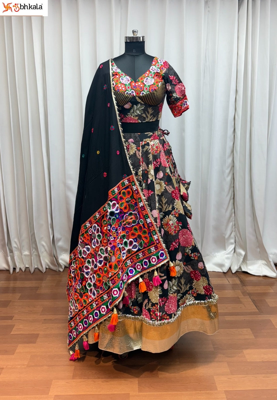 11132 Raas Vol 32 Shubhkala Viscose Cotton Chaniya Choli