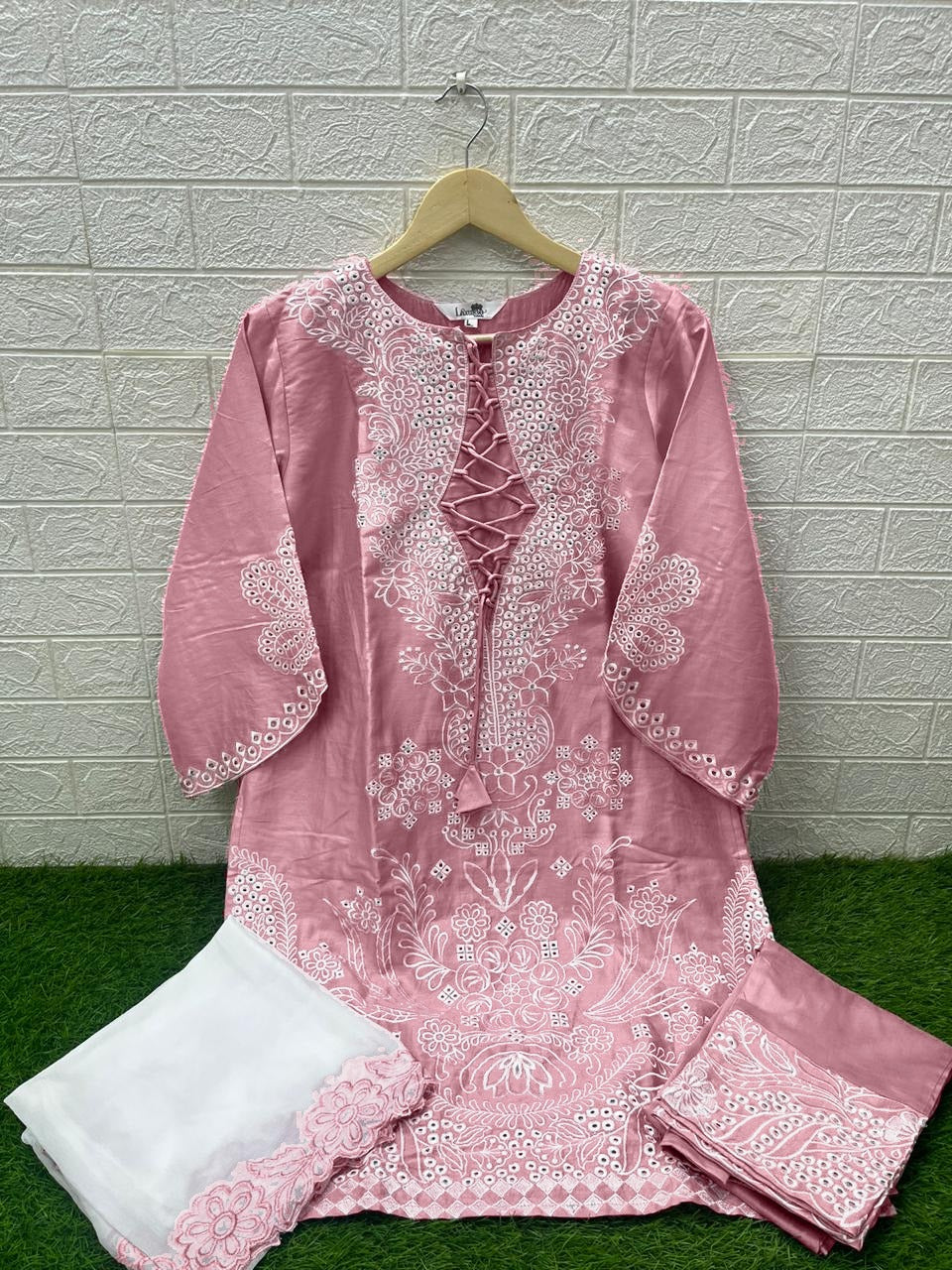 1419 Pink Laxuria Trendz Zam Cotton Pakistani Readymade Suits