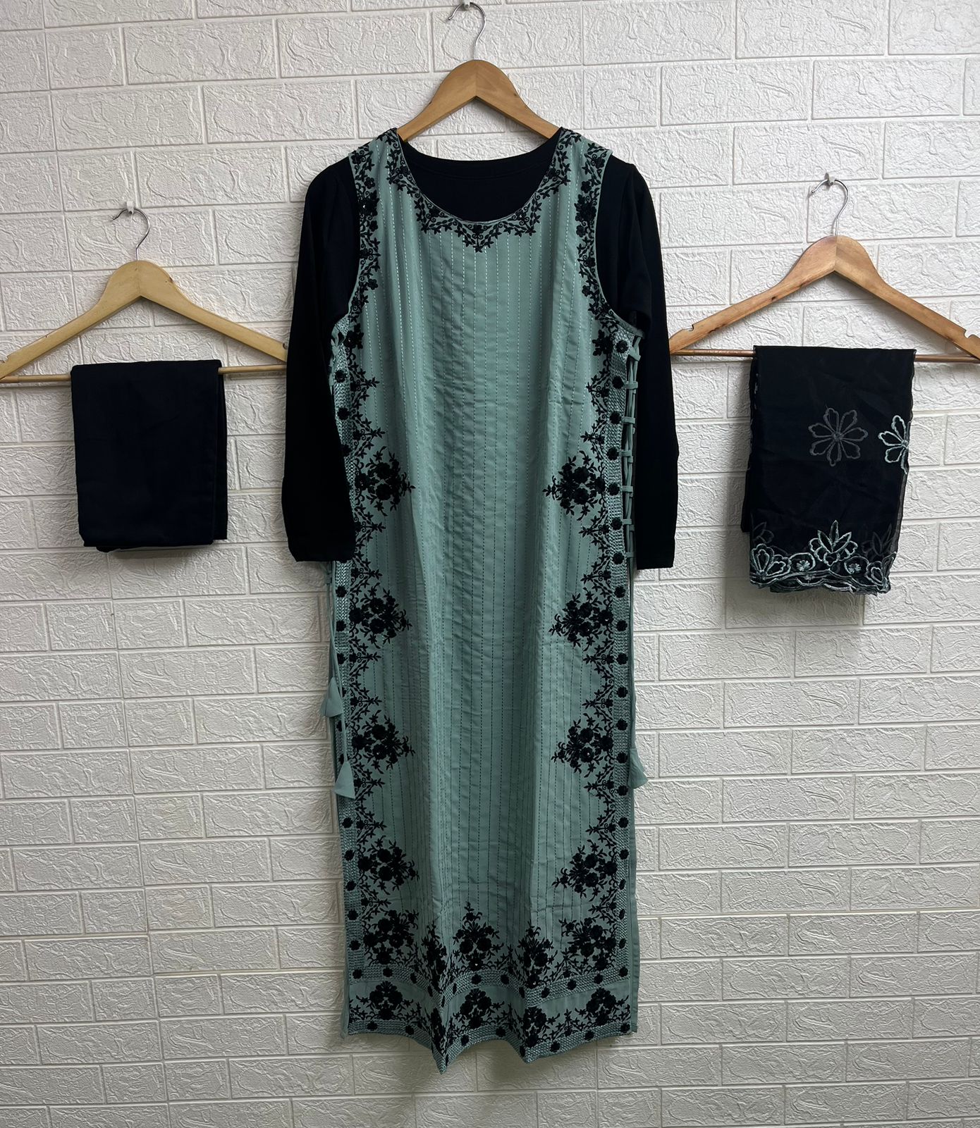 1428 Pista Laxuria Trendz Embroidered Pakistani Readymade Suits