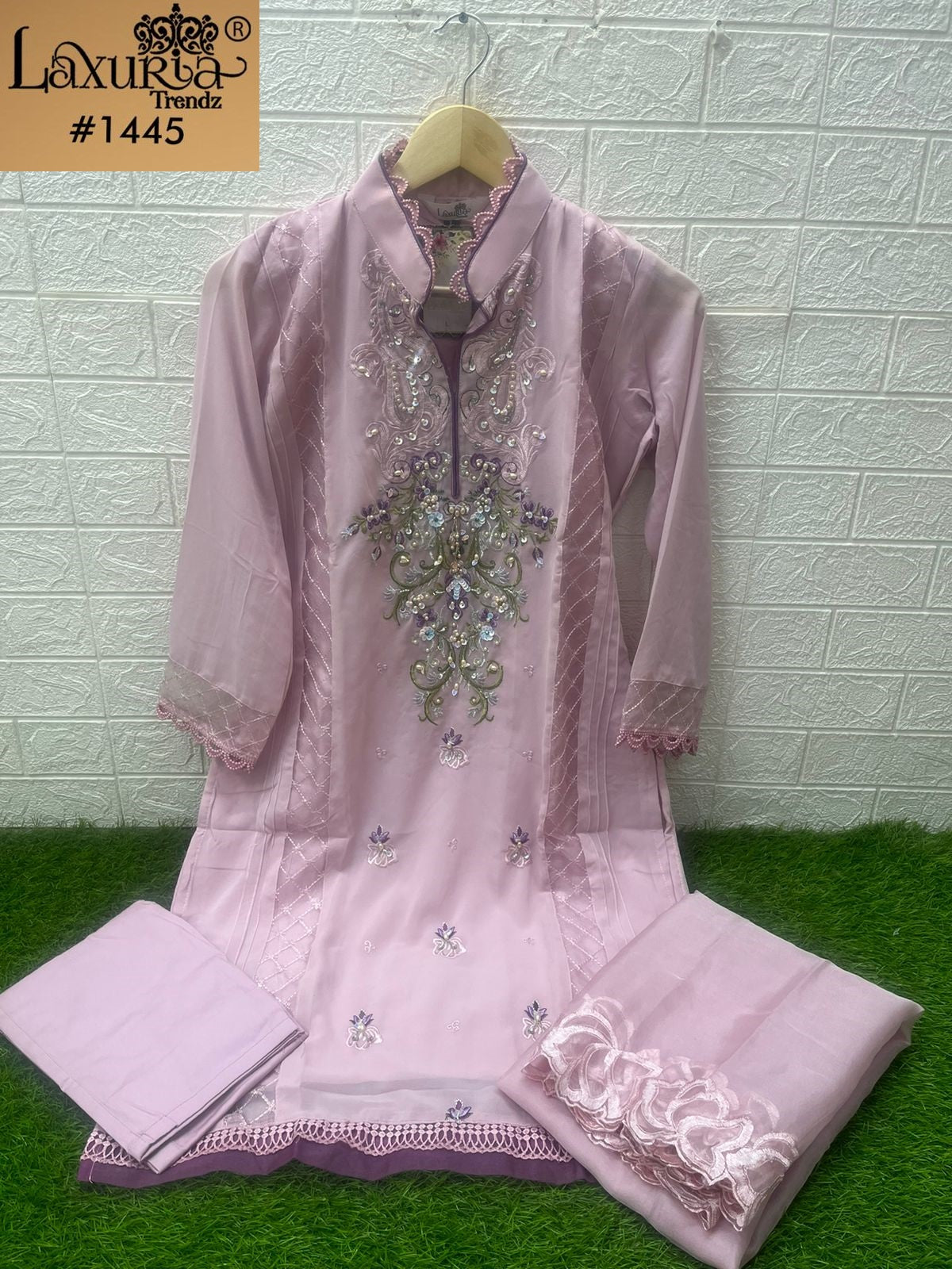 1445 Pink Laxuria Trendz Georgette Pakistani Readymade Suits