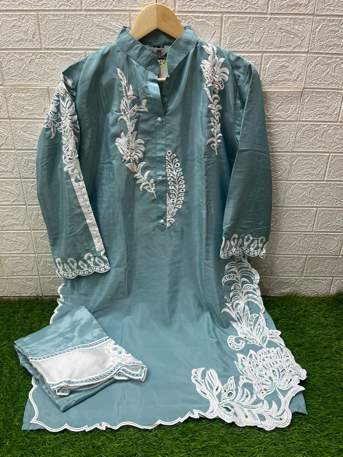 1460 Sky Laxuria Trendz Cutwork Co Ord Set