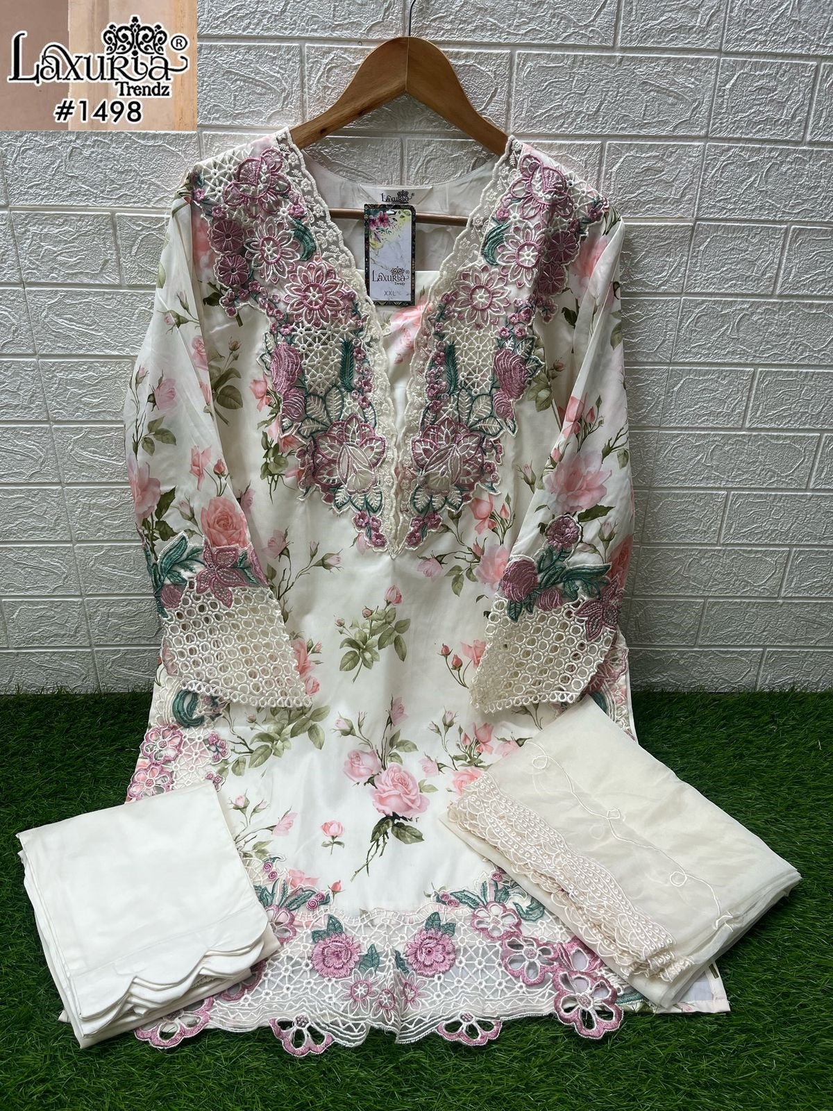 1498 Laxuria Trendz Muslin Pakistani Readymade Suits
