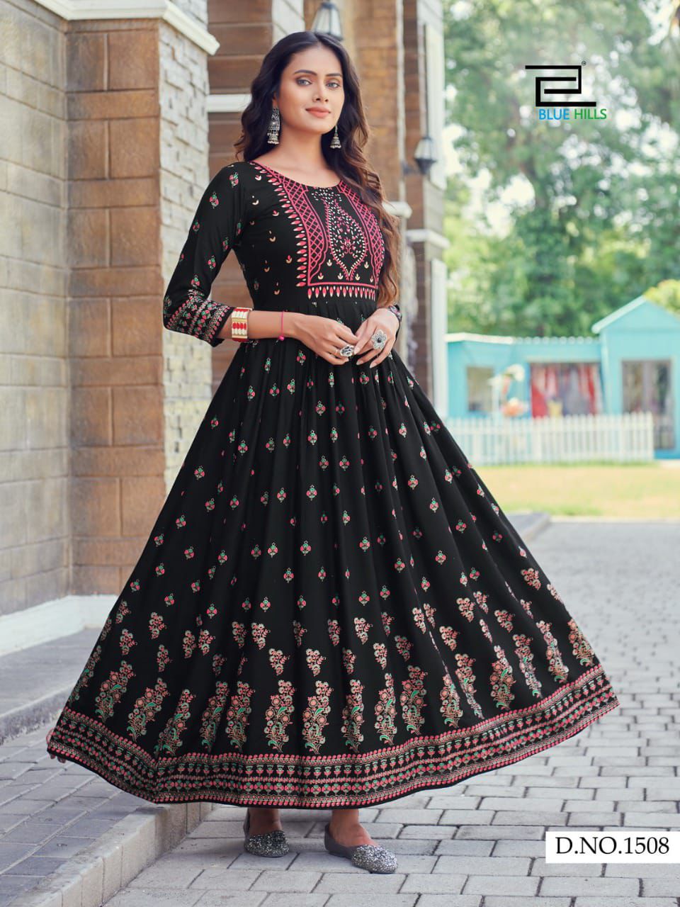 1508 Bela Printed Bluehills One Piece Gown