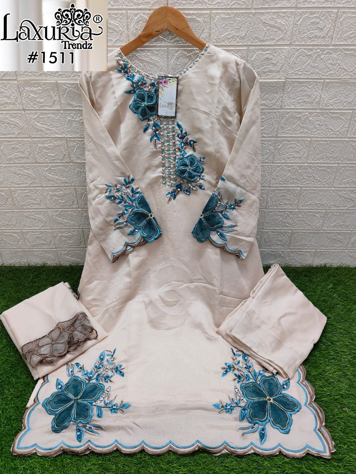 1511 Cream Laxuria Trendz Vichitra Pakistani Readymade Suits