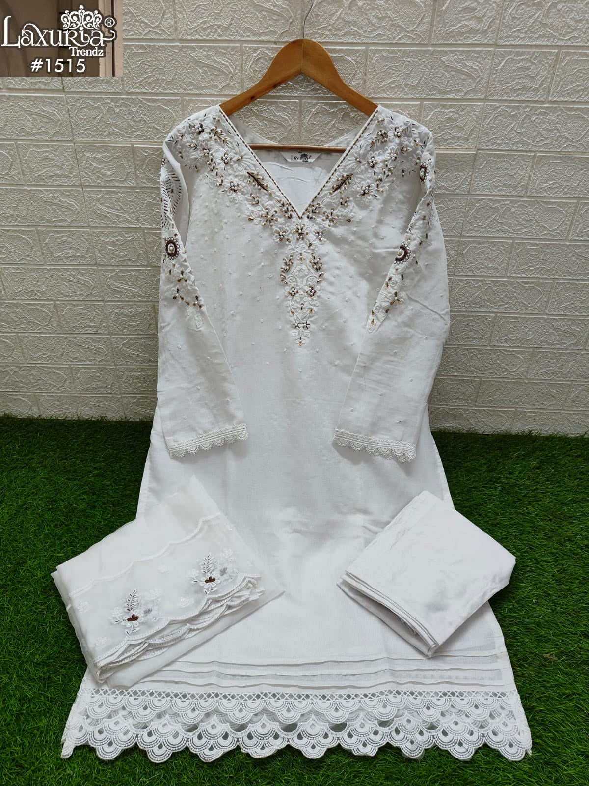 1515 White Laxuria Trendz Vichitra Pakistani Readymade Suits