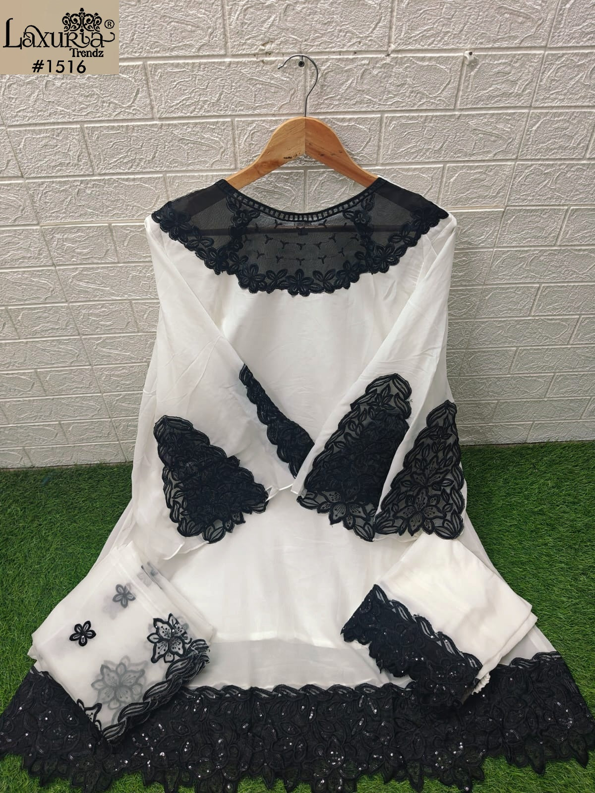 1516 White Laxuria Trendz Georgette Pakistani Readymade Suits