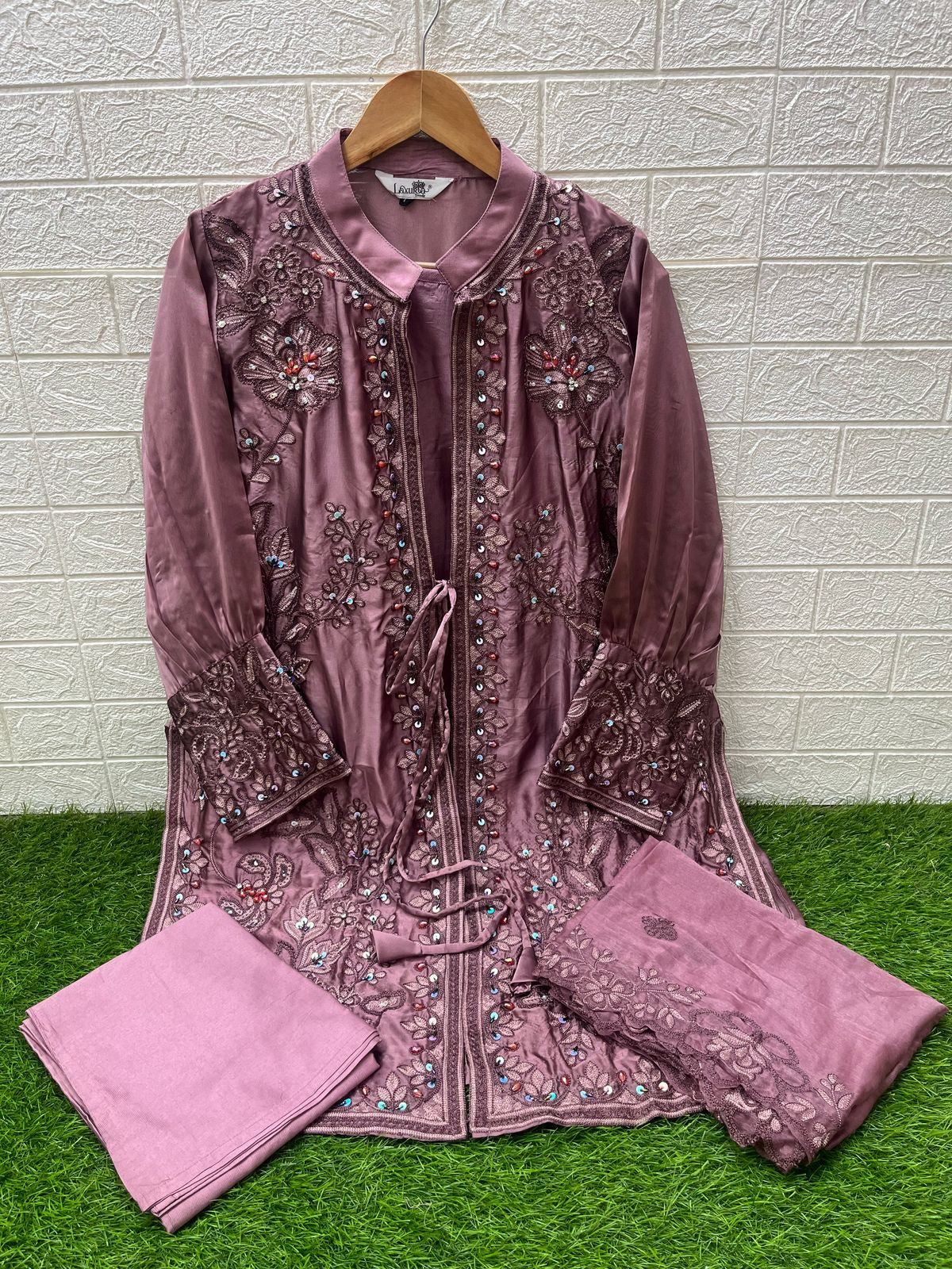 1520 Pink Laxuria Trendz Rangoli Pakistani Readymade Suits