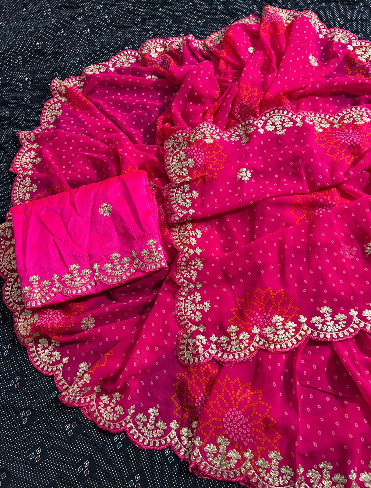 18306 Vedika Jalnidhi Bandhej Sarees