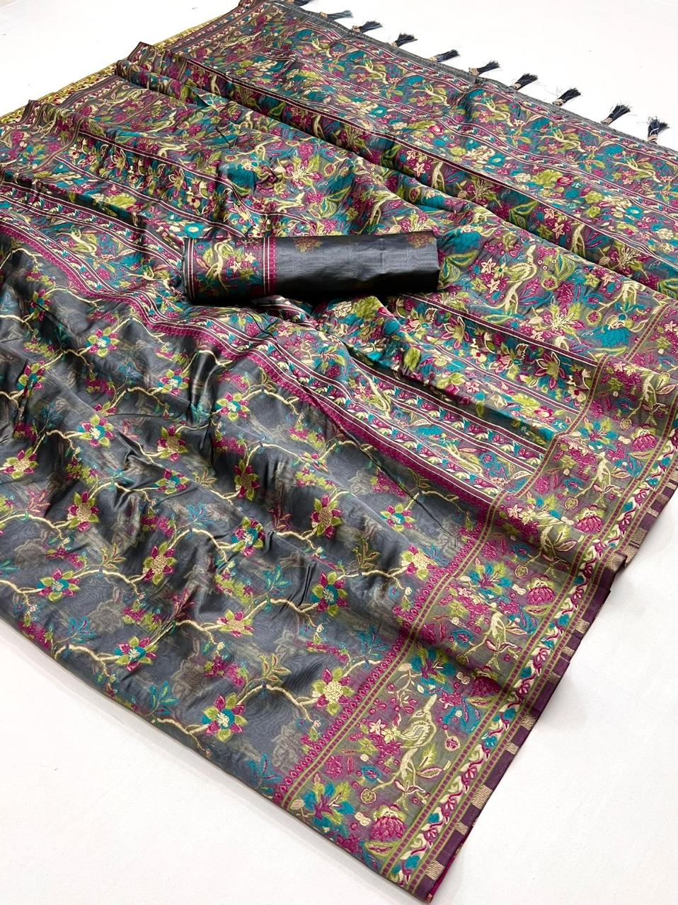 346004 Kaarsi Rajtex Organza Sarees