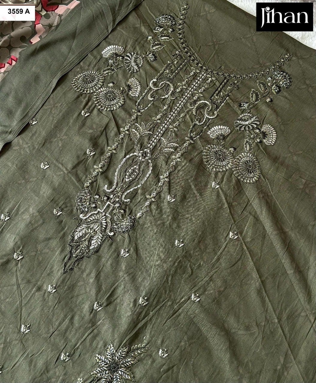 3559A Jihan Embroidery Pakistani Readymade Suits