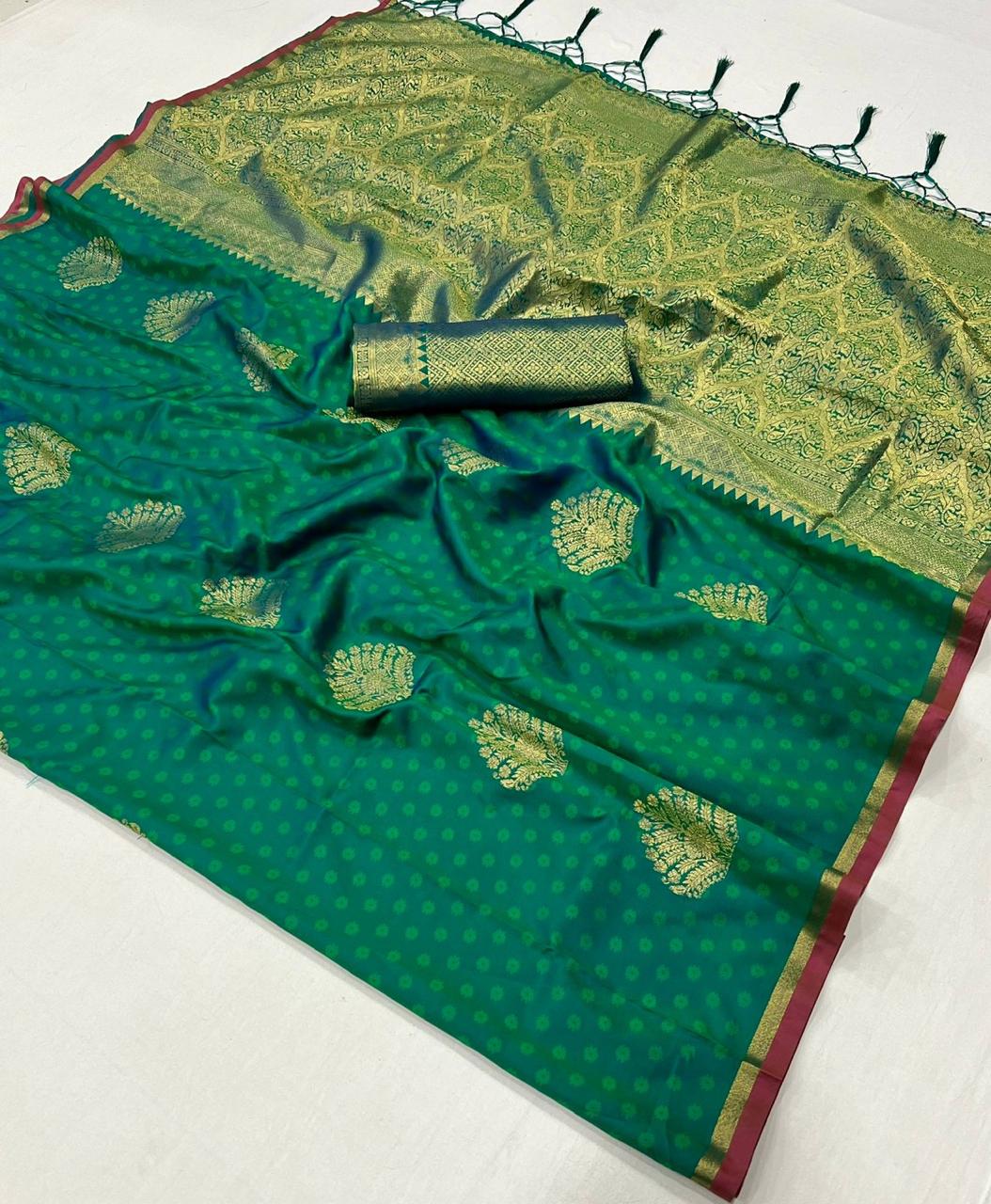 390001 Kaakshi Rajtex Silk Sarees