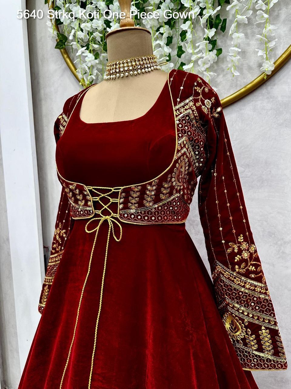 5640 Strkq Koti One Piece Gown