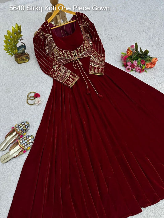 5640 Strkq Koti One Piece Gown