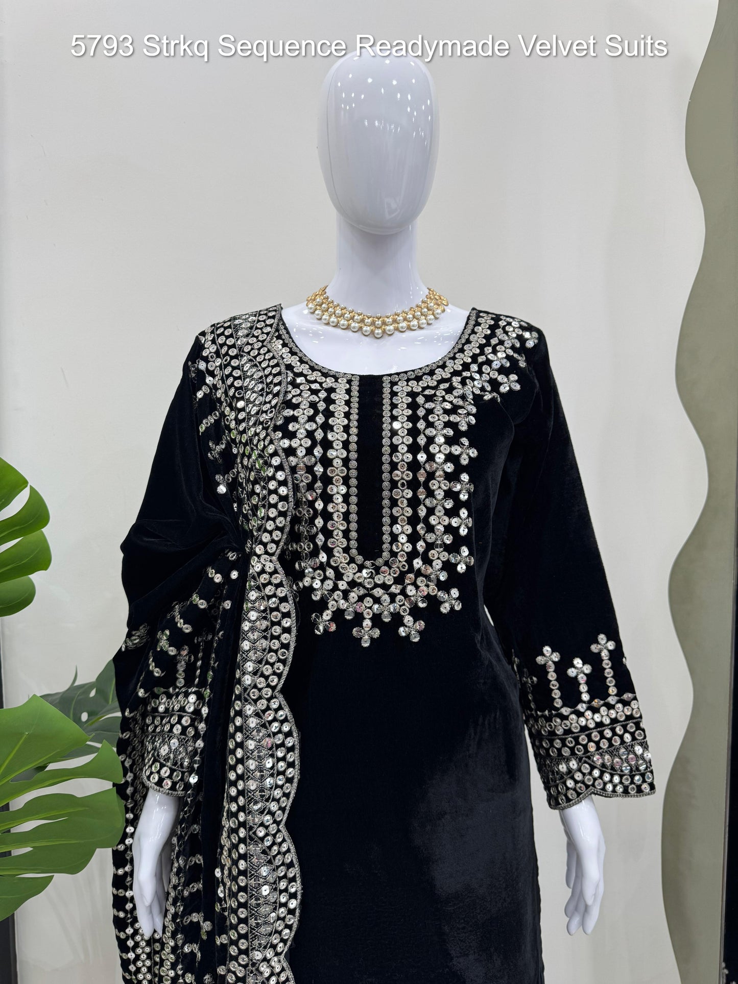 5793 Strkq Sequence Readymade Velvet Suits