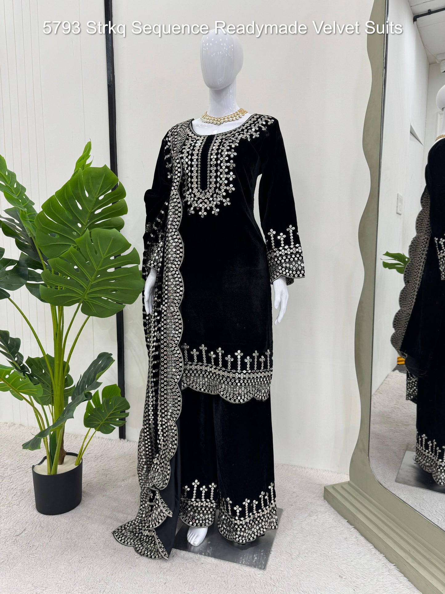 5793 Strkq Sequence Readymade Velvet Suits