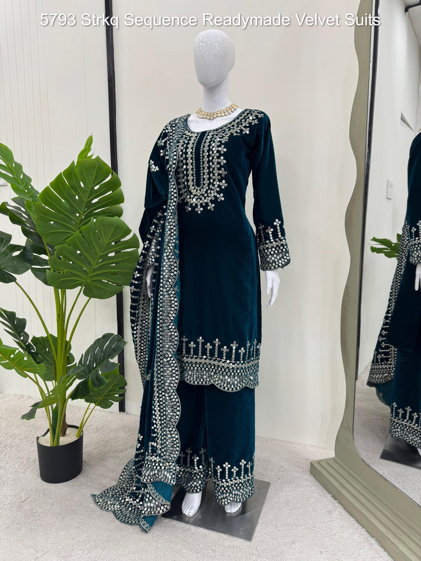 5793 Strkq Sequence Readymade Velvet Suits