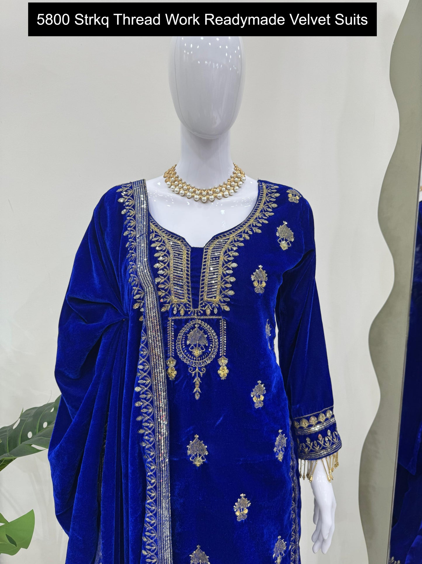 5800 Strkq Thread Work Readymade Velvet Suits