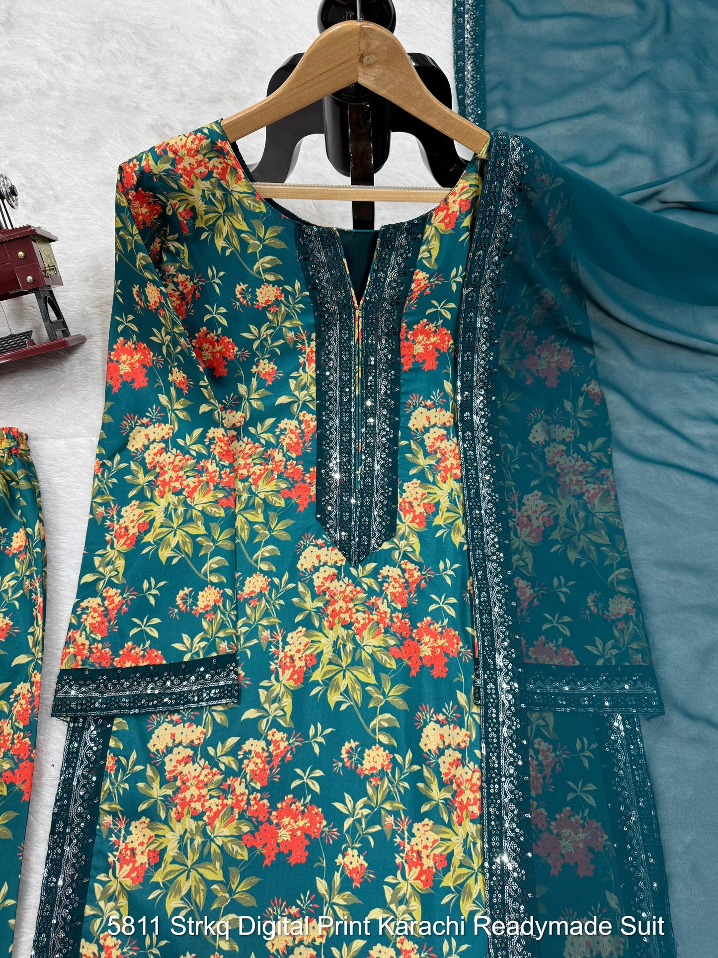 5811 Strkq Digital Print Karachi Readymade Suit