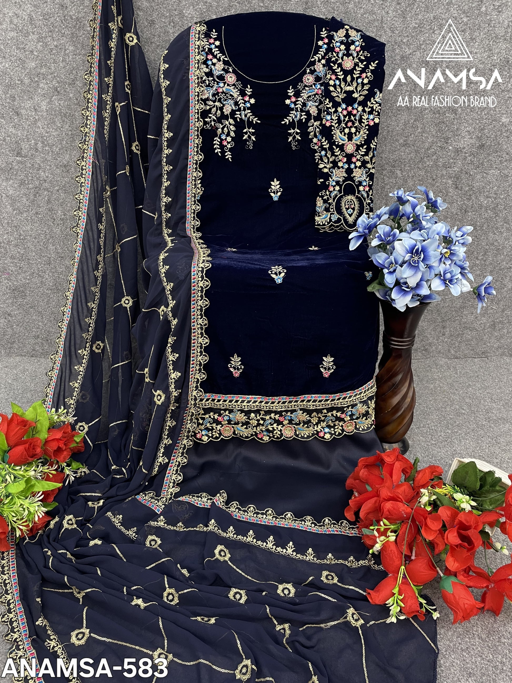 583 Anamsa Embroidered Velvet Suits