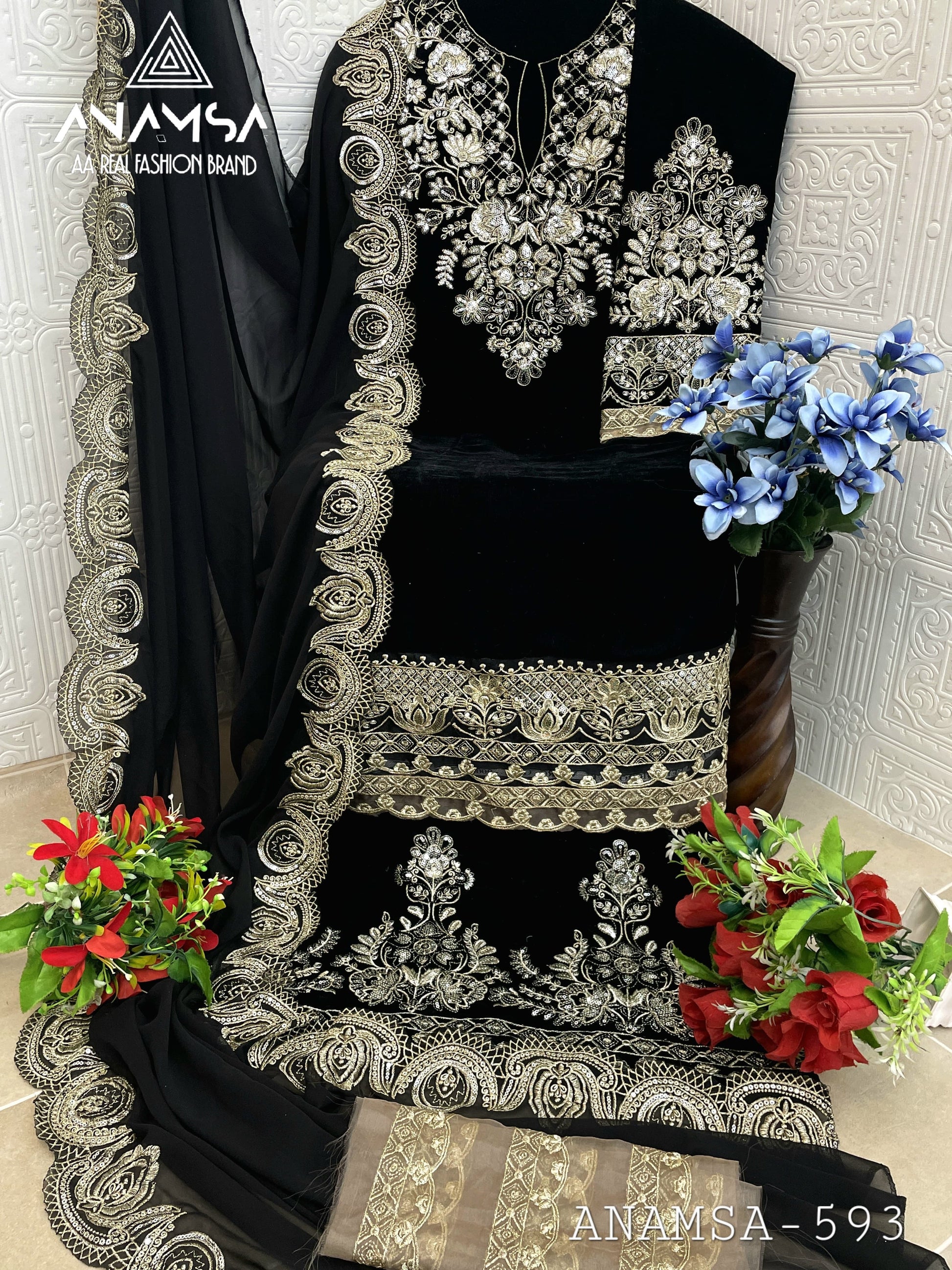 593 Anamsa Embroidered Velvet Suits
