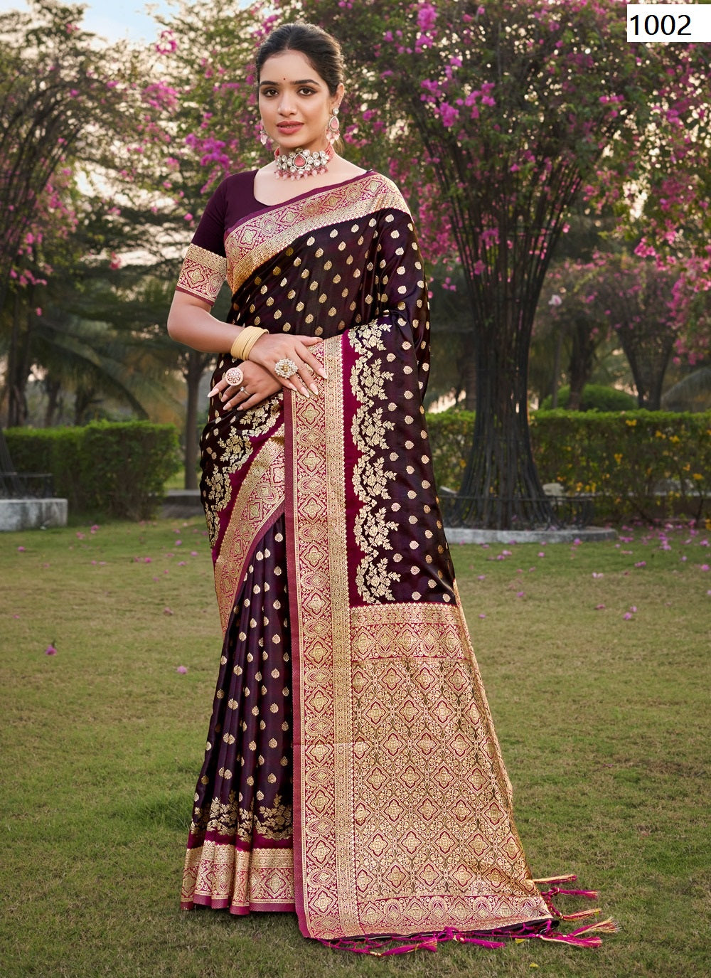 1002 Shiv Kamini Bunawat Sarees