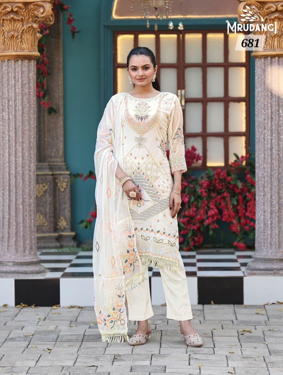 681 Prachi Mrudangi Georgette Readymade Suits
