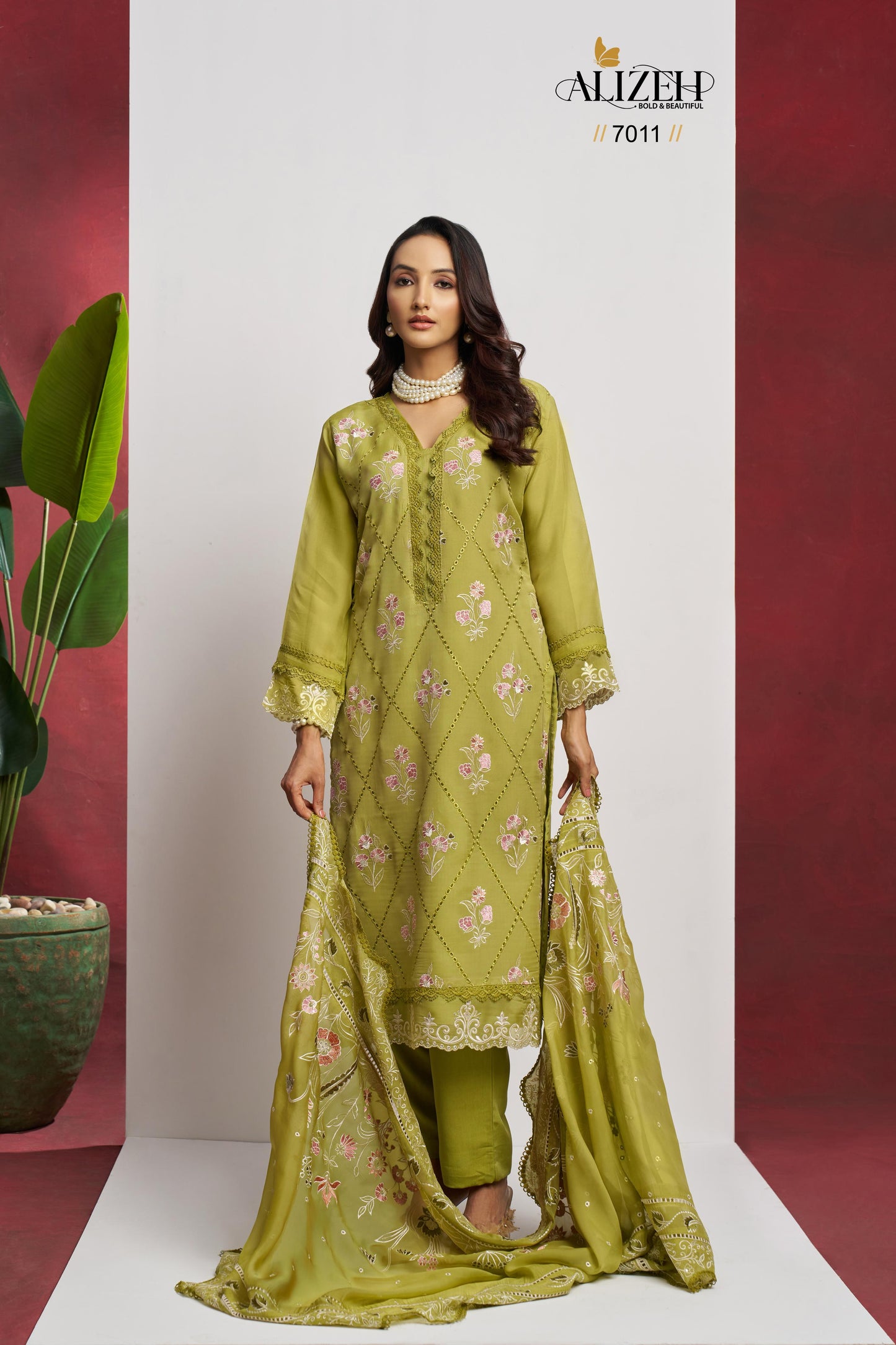7011 Saadgi Alizeh Embroidery Unstitched Suits