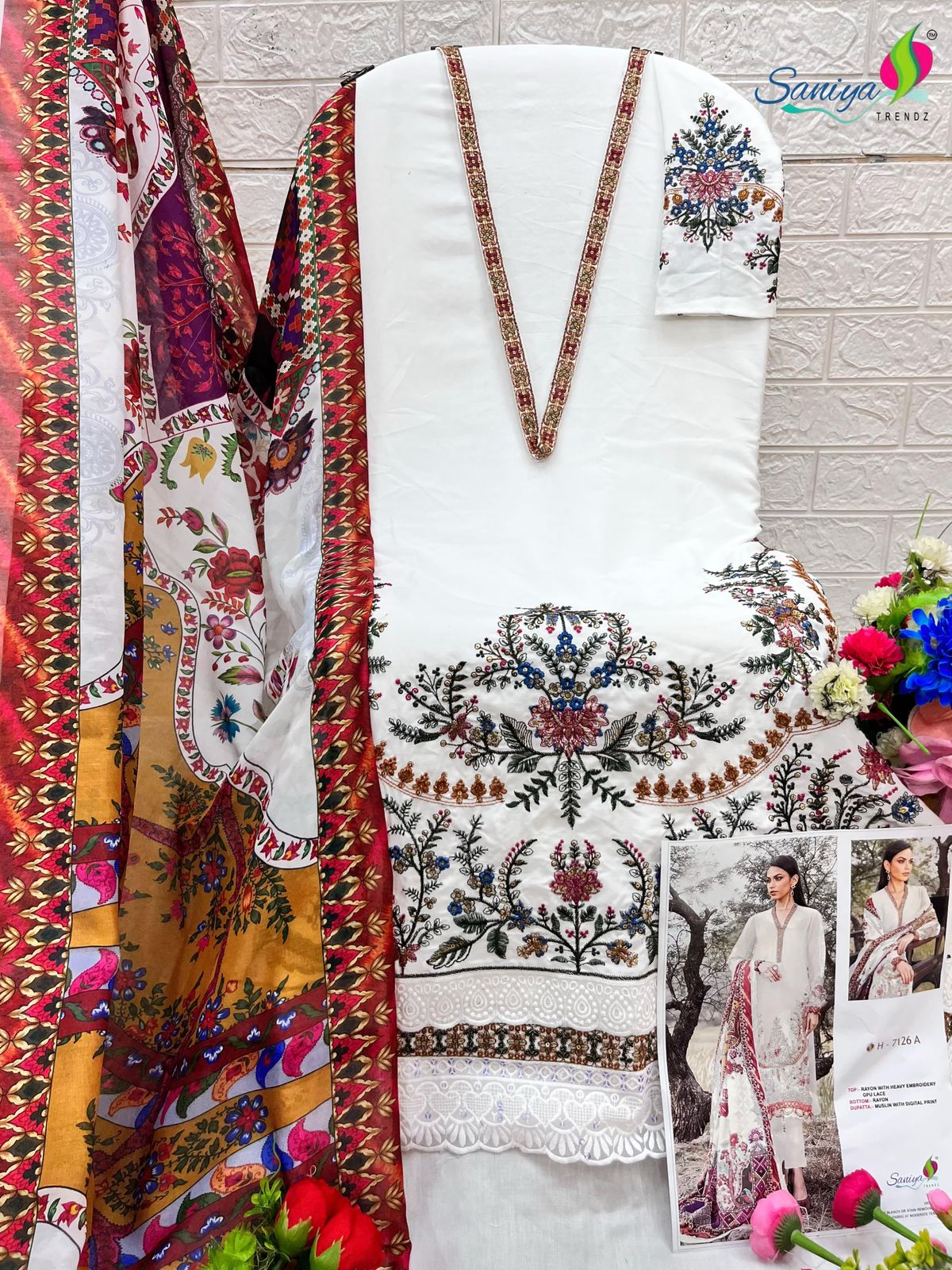 7126A Saniya Trendz Rayon Pakistani Salwar Suits