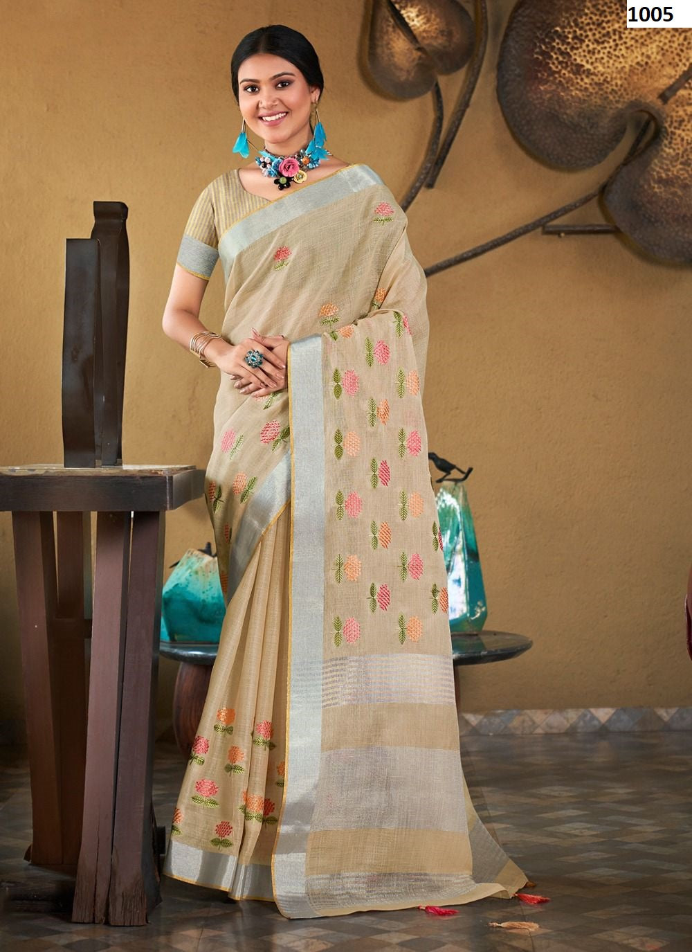 1005 Queen Bunawat Sarees