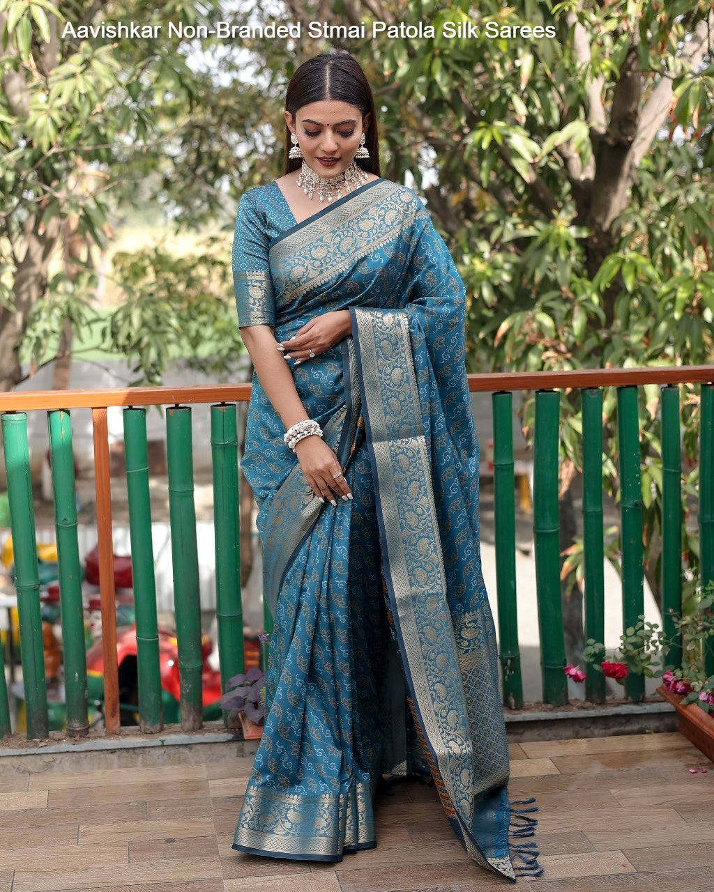 Aavishkar Non-Branded Stmai Patola Silk Sarees