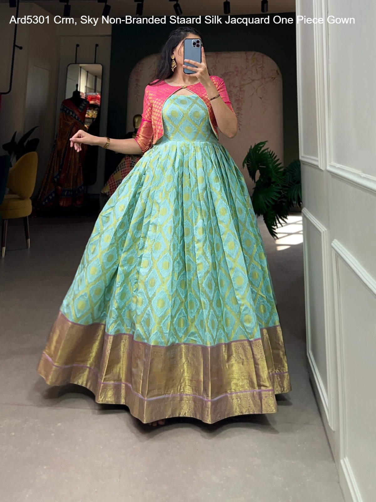 Ard5301 Crm, Sky Non-Branded Staard Silk Jacquard One Piece Gown