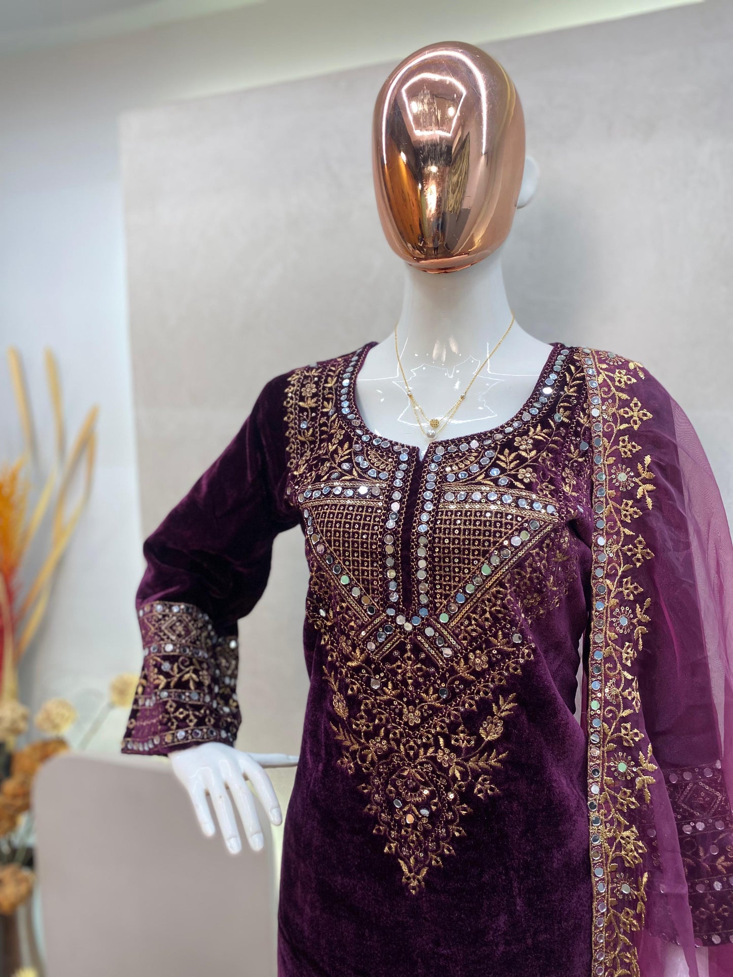 Be-281 Stast Mirror Work Readymade Velvet Suits