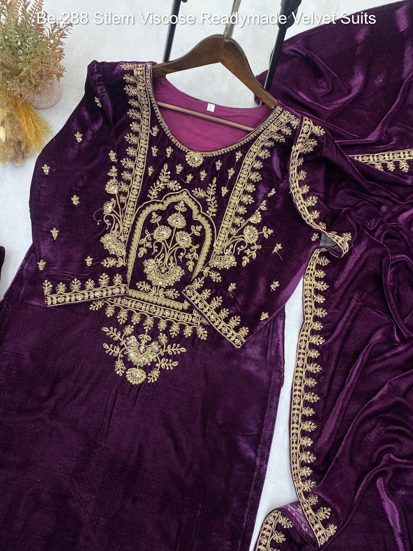 Be-288 Stlem Viscose Readymade Velvet Suits