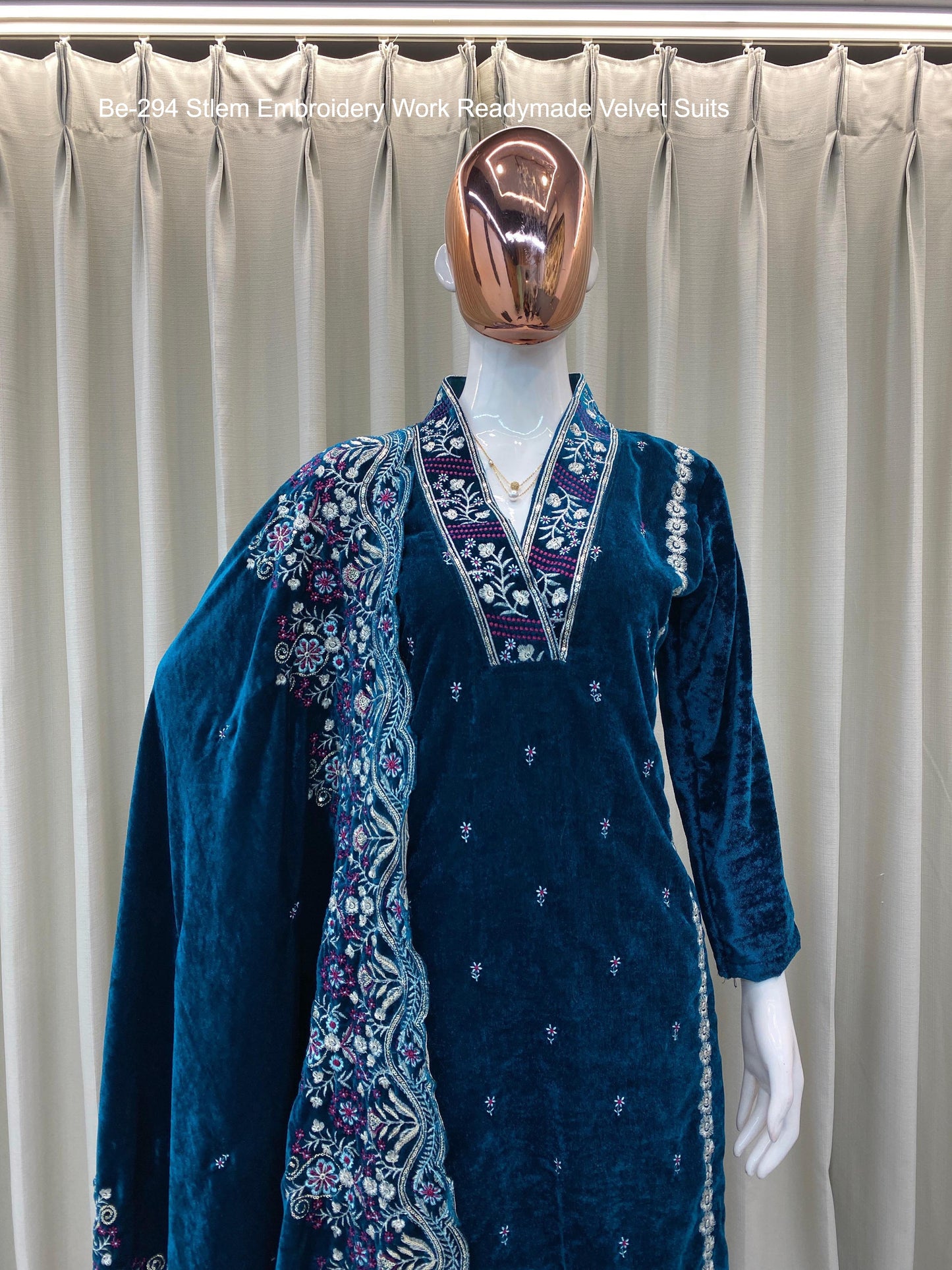 Be-192 Stlem Sequence Work Readymade Velvet Suits