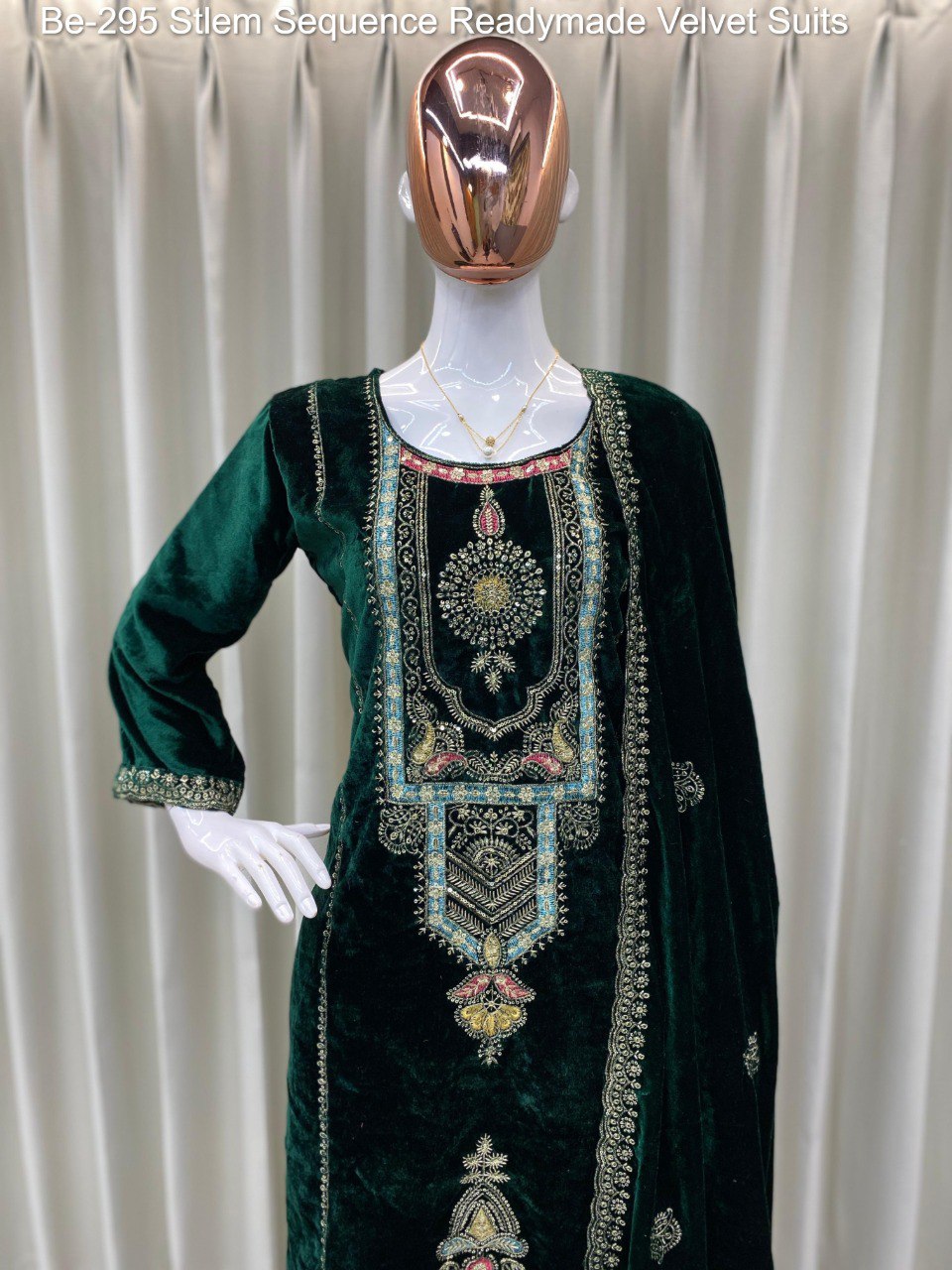 Be-295 Stlem Sequence Readymade Velvet Suits