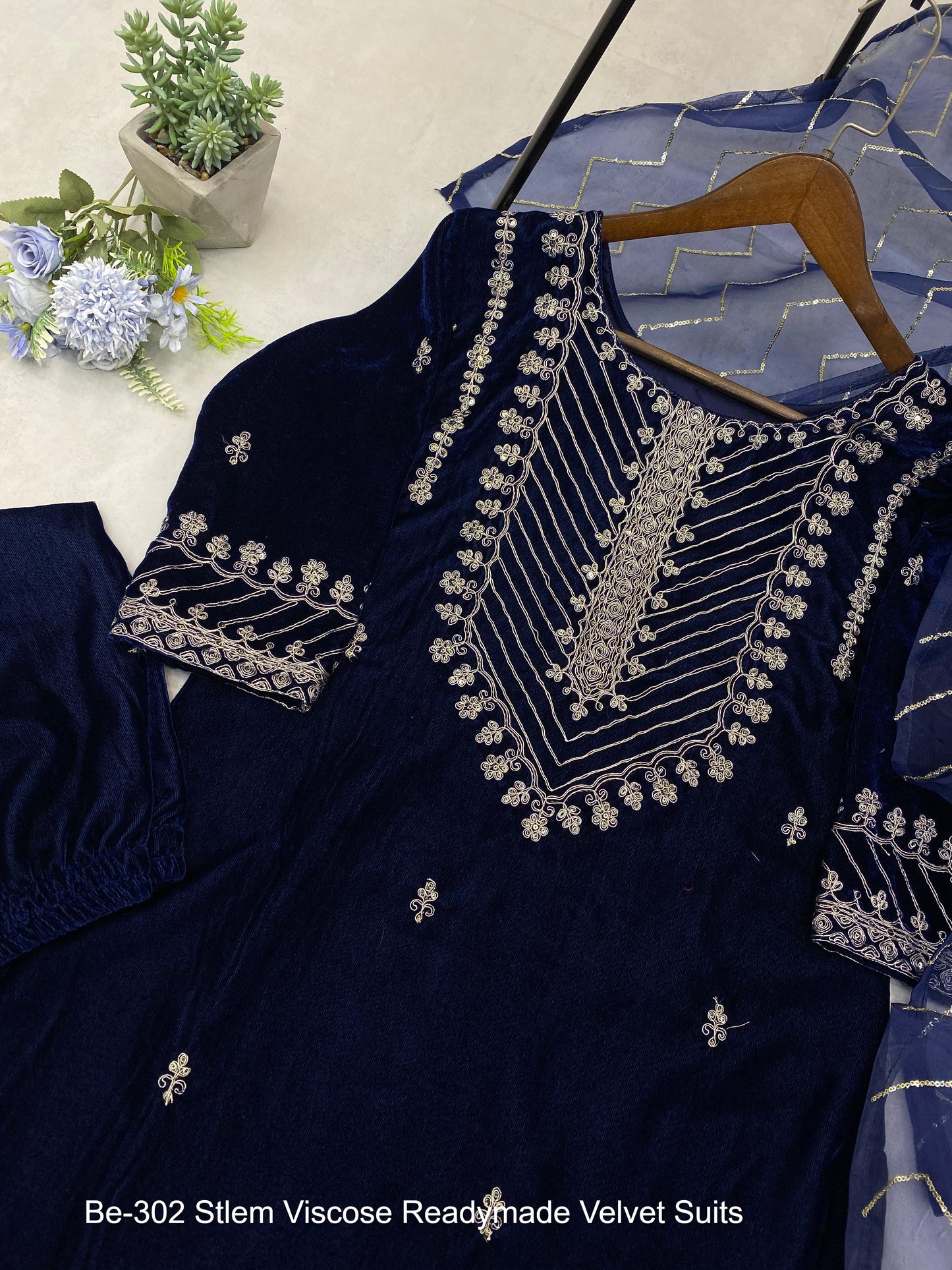 Be-302 Stlem Viscose Readymade Velvet Suits