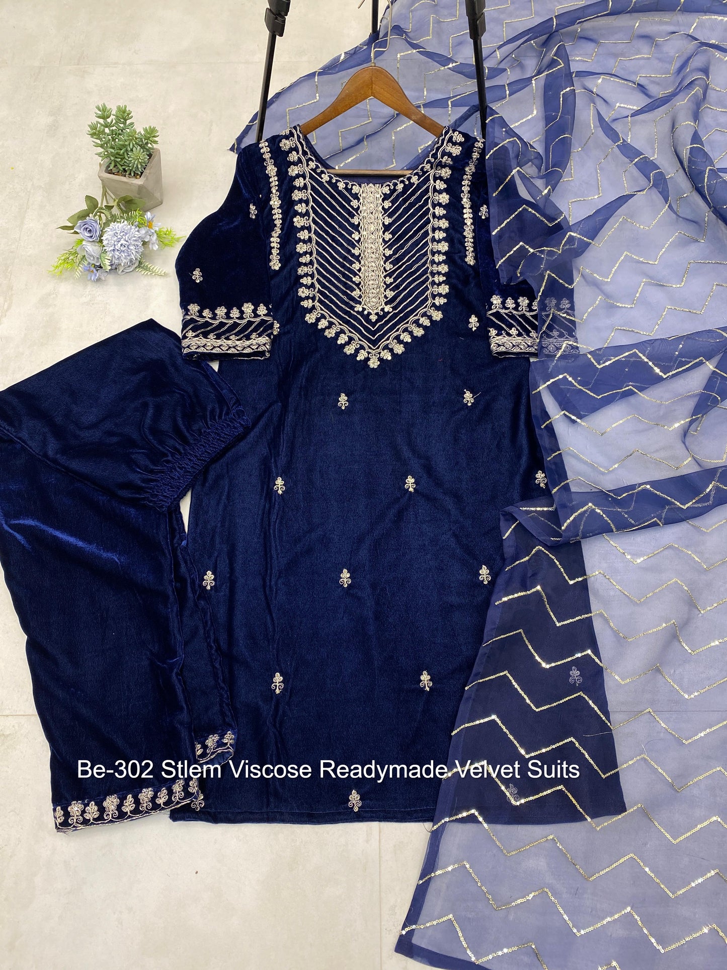 Be-302 Stlem Viscose Readymade Velvet Suits