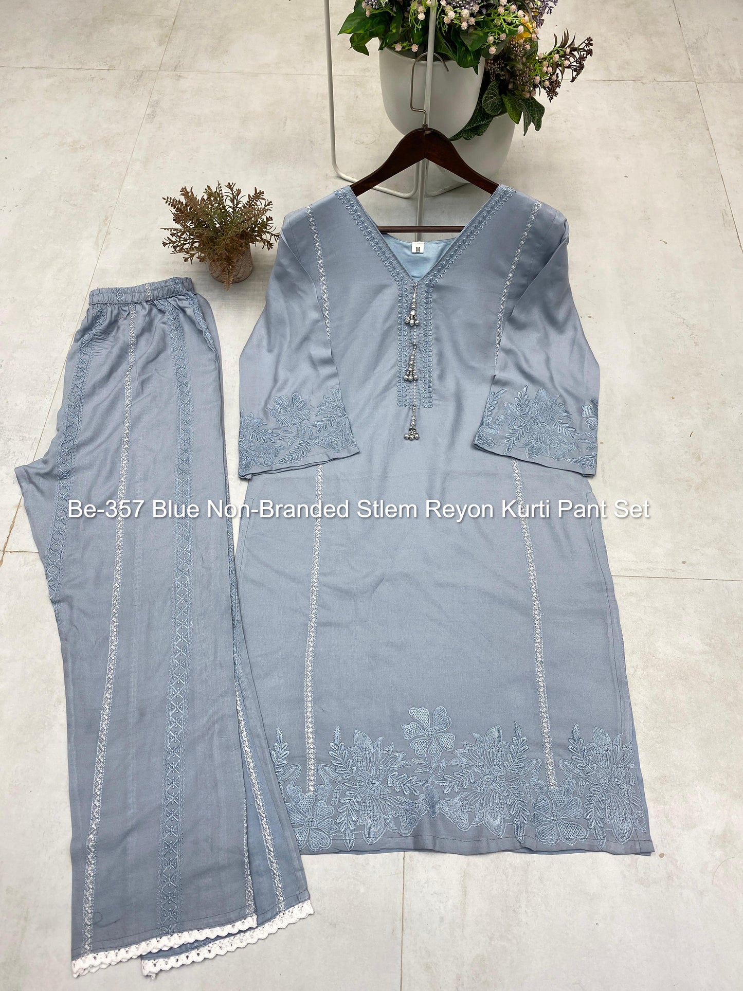 Be-357 Blue Non-Branded Stlem Reyon Kurti Pant Set