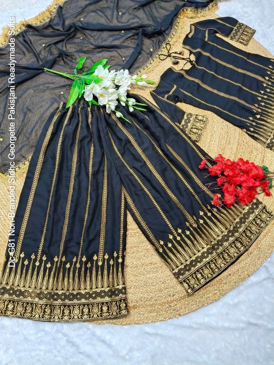 Dc-G81 Non-Branded Stdhc Georgette Pakistani Readymade Suits