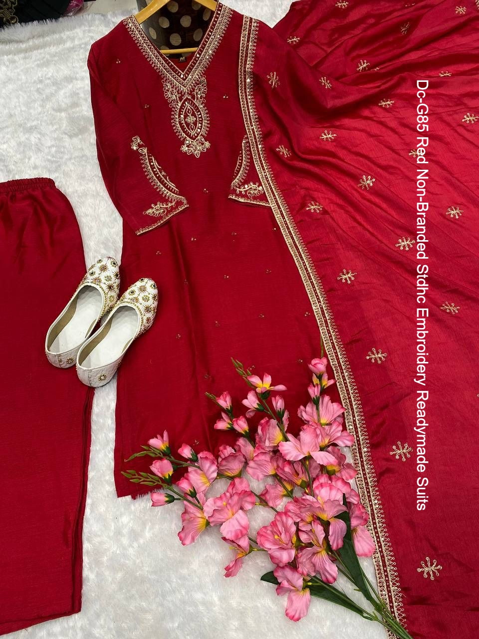 Dc-G85 Red Non-Branded Stdhc Embroidery Readymade Suits