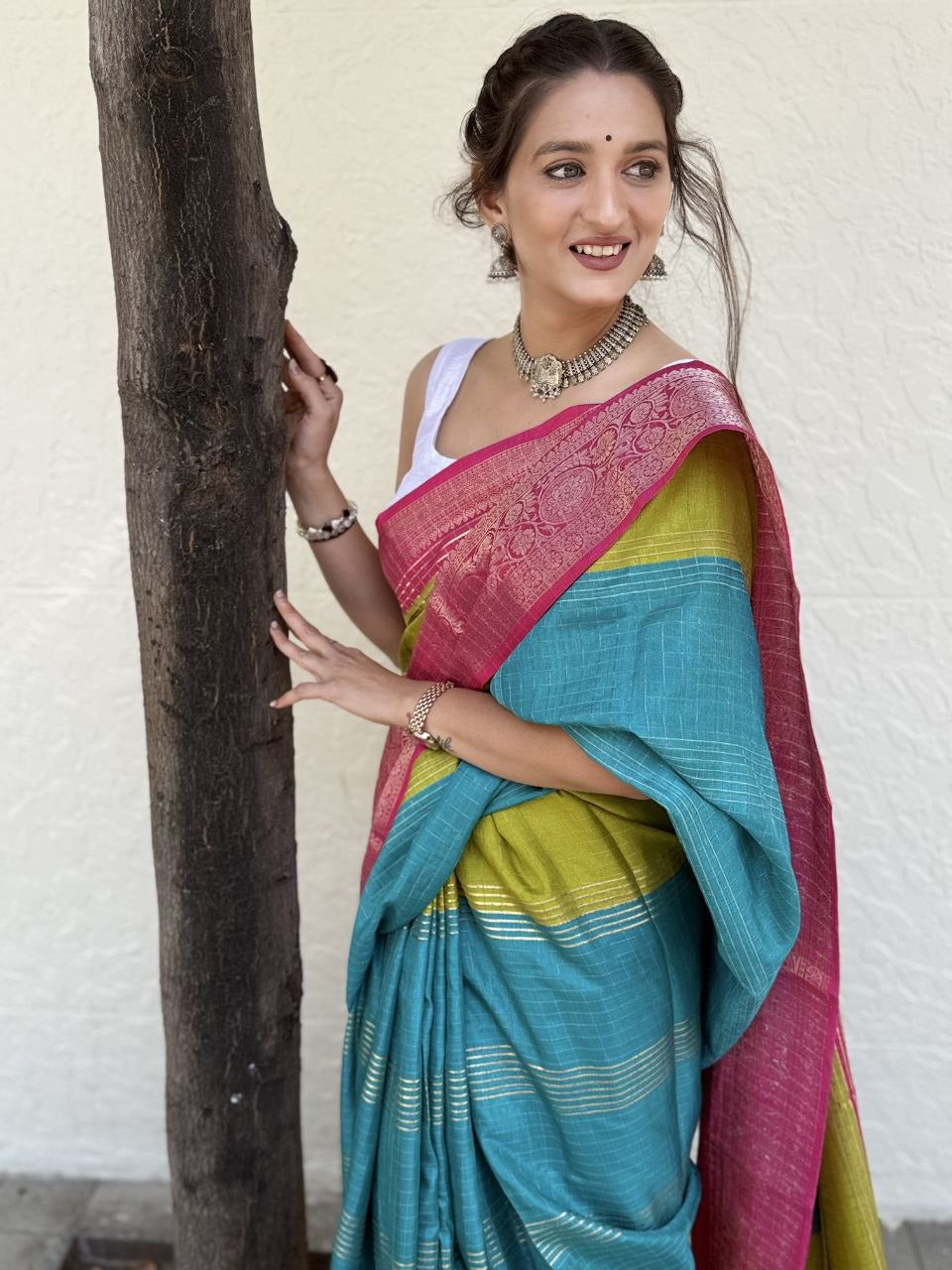Foil Print Mira Bela Dola Sarees