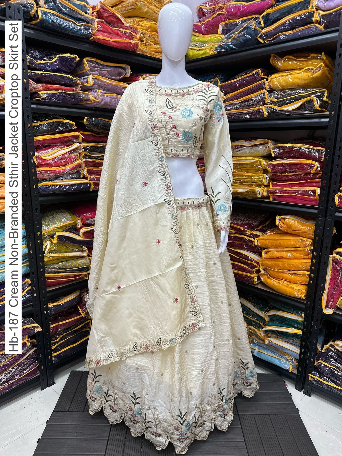 Hb-187 Cream Non-Branded Sthir Jacket Croptop Skirt Set