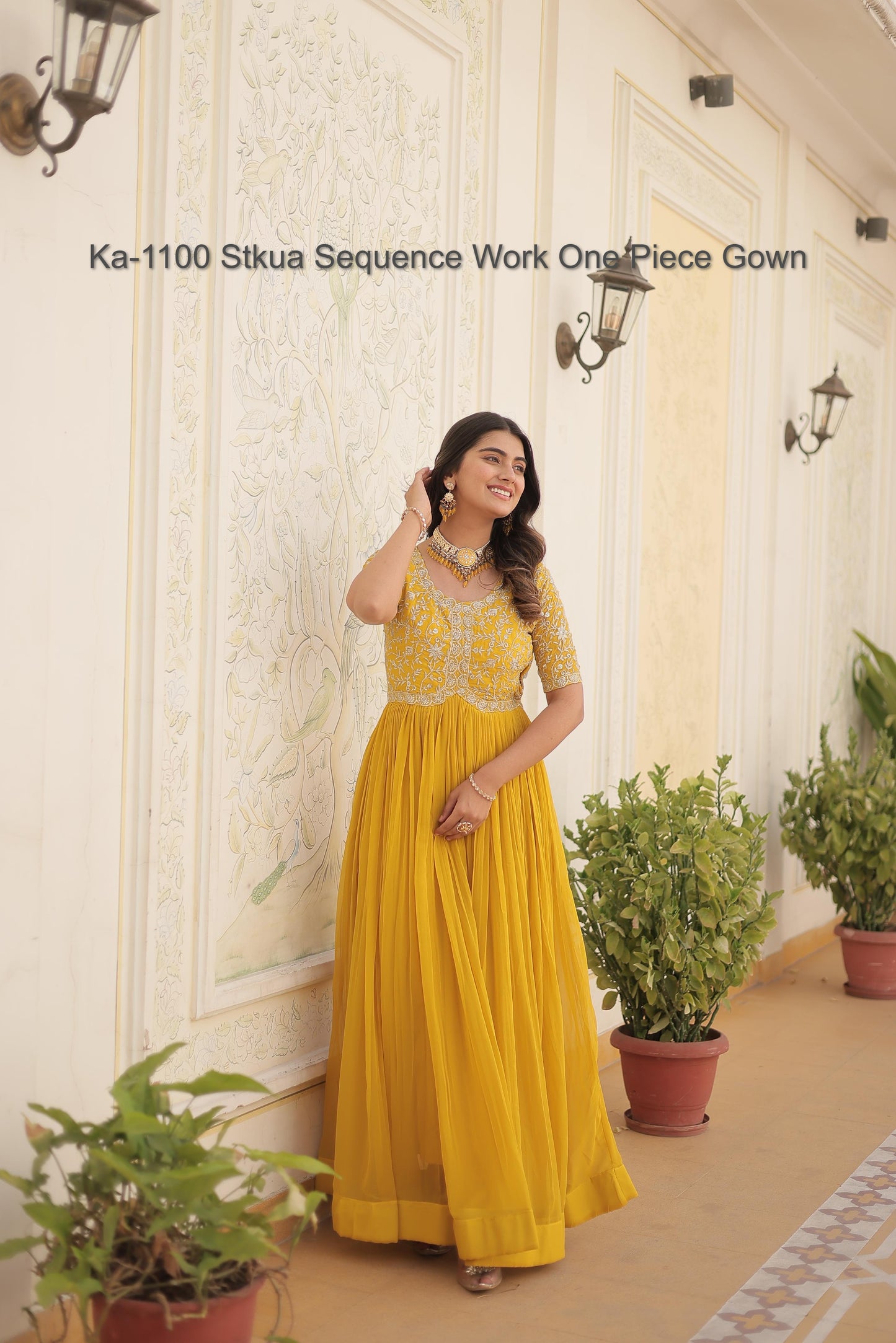 Ka-1100 Stkua Sequence Work One Piece Gown