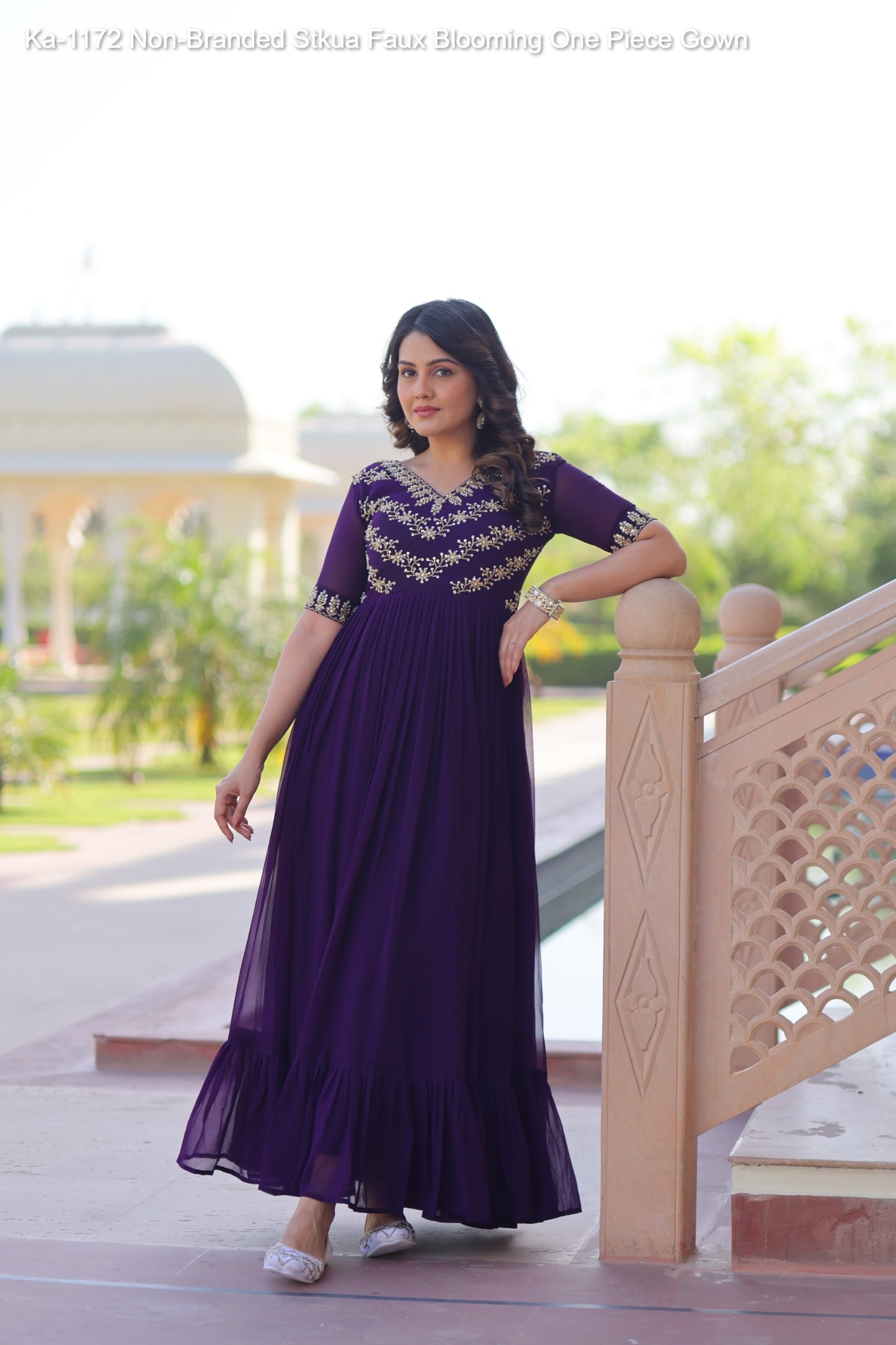 Ka-1172 Non-Branded Stkua Faux Blooming One Piece Gown