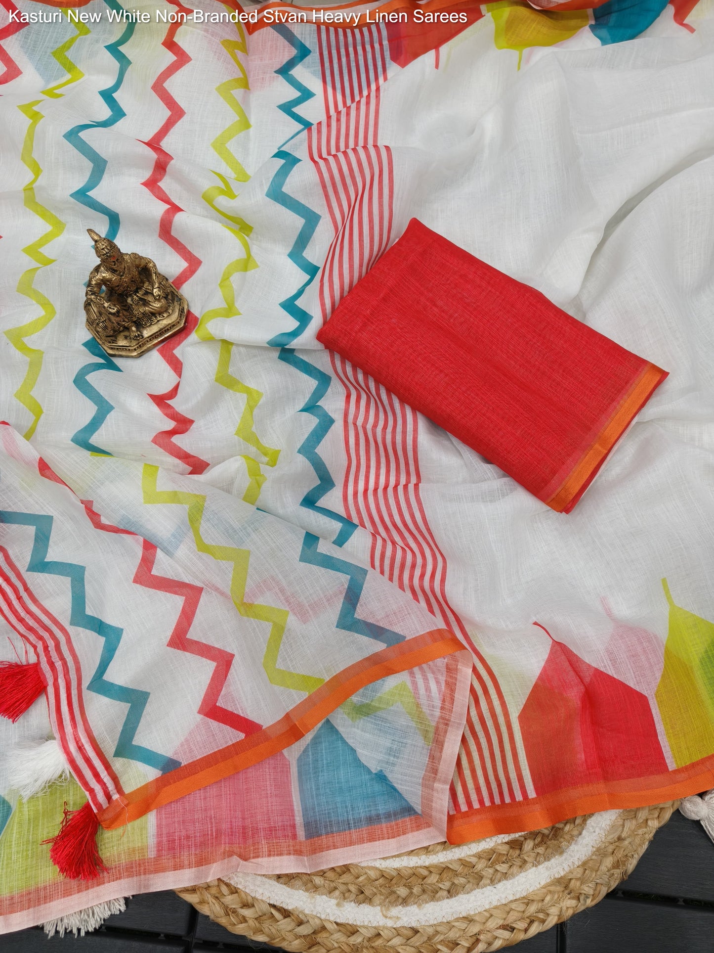 Kasturi New White Non-Branded Stvan Heavy Linen Sarees