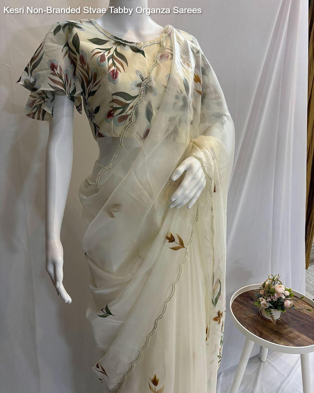Kesri Non-Branded Stvae Tabby Organza Sarees