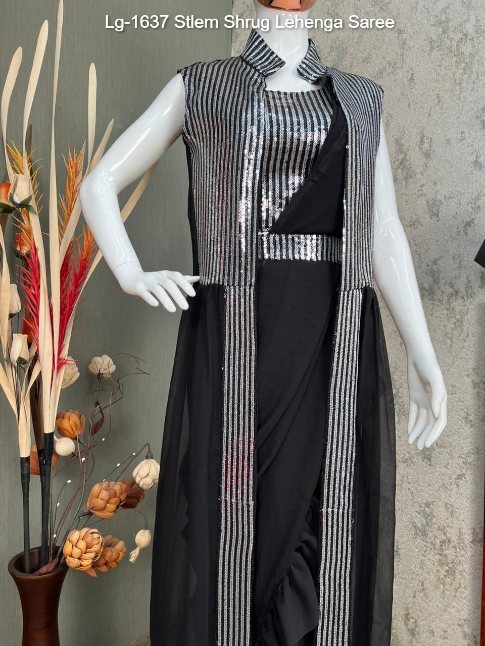 Lg-1637 Stlem Shrug Lehenga Saree